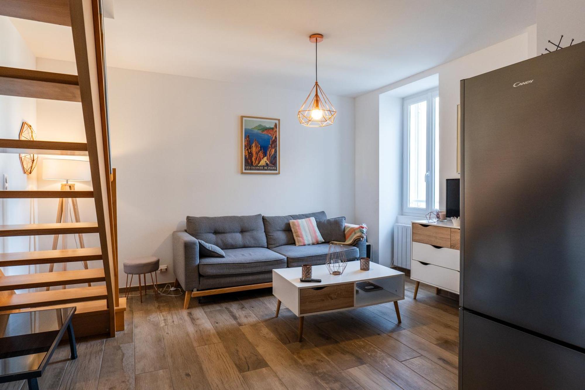 Duplex En Plein Centre Apartment โพรพริอาโน ภายนอก รูปภาพ