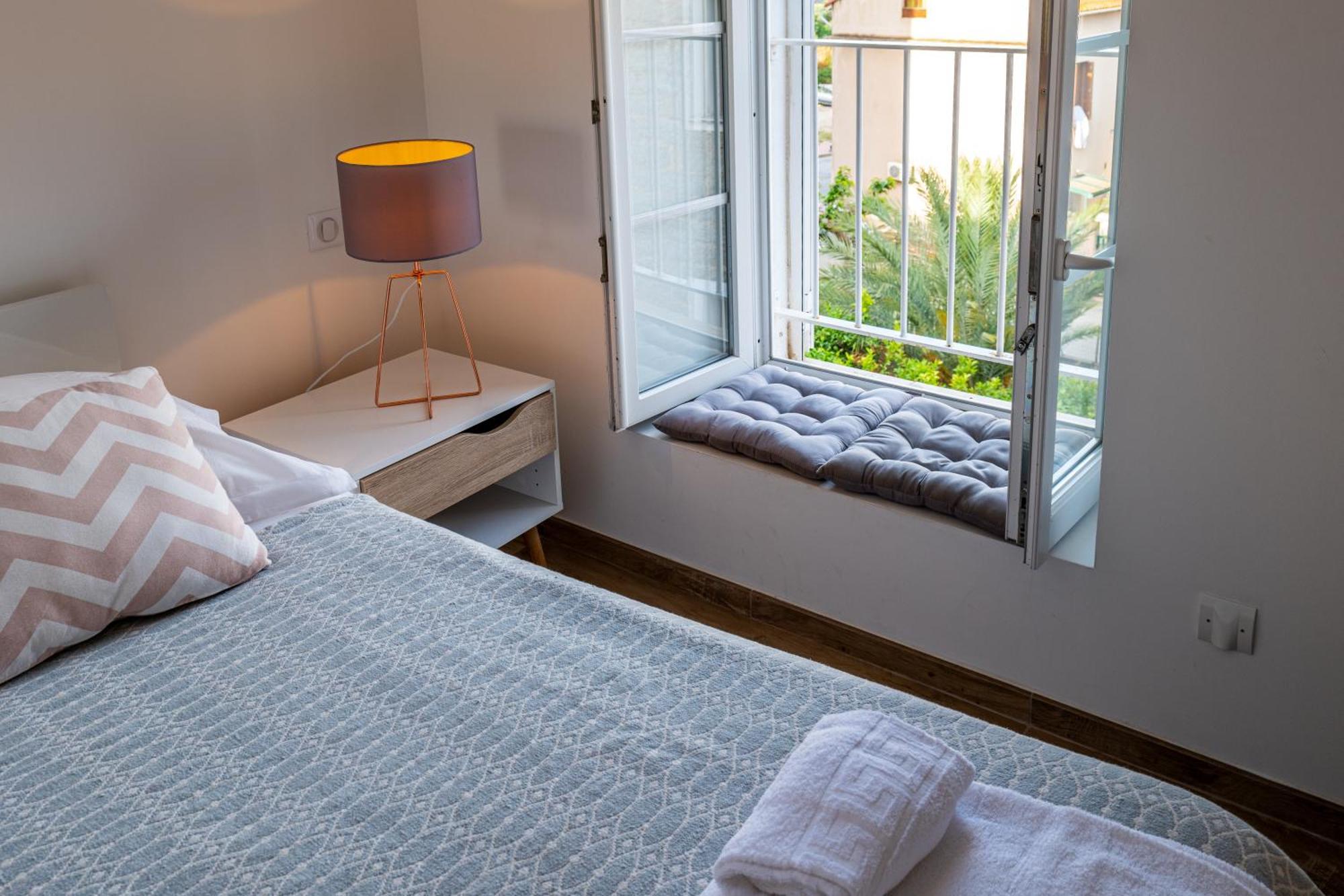 Duplex En Plein Centre Apartment โพรพริอาโน ภายนอก รูปภาพ
